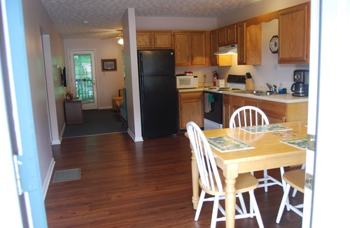 Russell Springs Cabina | Duplex Cabin G & H (Both Sides) @ LakePointe Resort