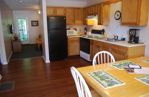 Russell Springs Cabina | Duplex Cabin G & H (Both Sides) @ LakePointe Resort