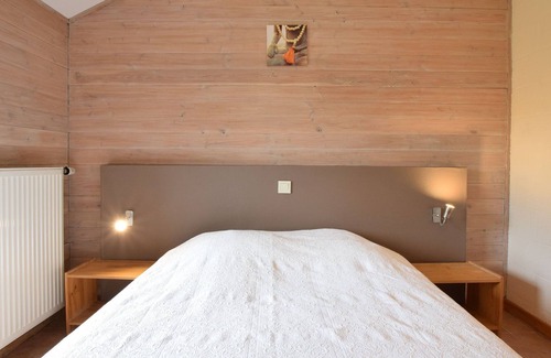 Marcouray Chalet De Esquí | Duplex Chalet in Rendeux Ardennes with Sauna and Terrace