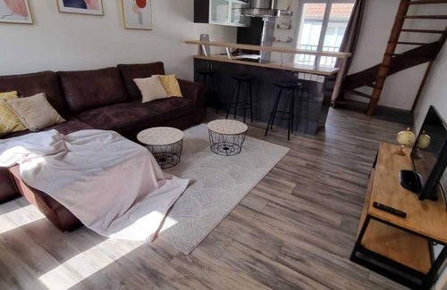 Neauphle-le-Chateau Apartamento | Duplex Cocooning Cœur de Ville + Parking