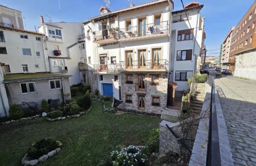 Castro Urdiales Apartamento | Duplex con vistas a Santa María