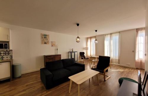 Macau Apartamento | Duplex cosy & lumineux en plein centre bourg