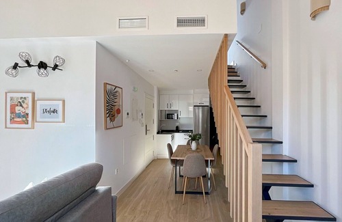 Perchel Sur Apartamento | Duplex de dos dormitorios con terraza - Picú Home