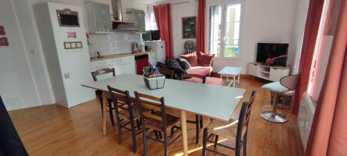 Beaumont-sur-Sarthe Casa | DUPLEX DE LA MOTTE