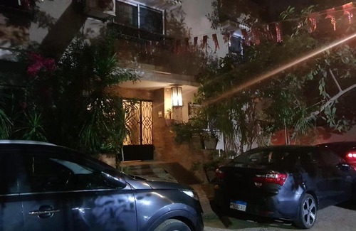 Taqseem Laselky Villa | Duplex degla villa with garden and jacuzzi
