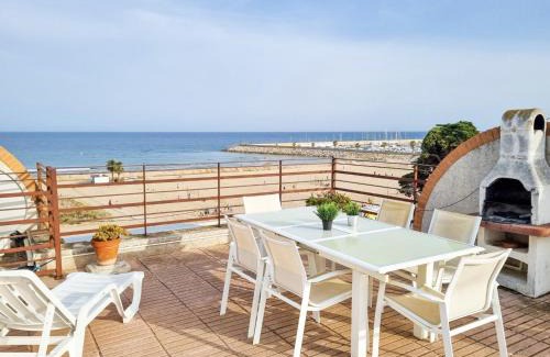 Torredembarra Apartamento | DUPLEX en primera linea de playa