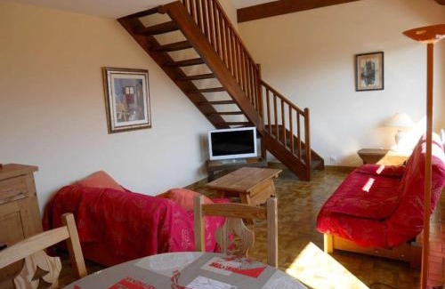 Sevrier Apartamento | Duplex F2 avec terrasse vue lac, parking et WiFi – Annecy - FR-1-432-5