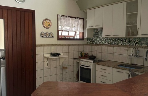 Enseada Azul Casa | Duplex house in a gated community, 2 minutes from Bacutia Beach - Guarapari.