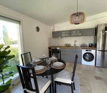 Aix-en-Provence Apartamento | Duplex indépendant avec clim et parking St Donat