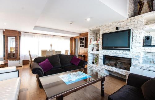 Pradollano Apartamento | Duplex lujo Monte Oiz 4 habitaciones y 2 plazas de parking