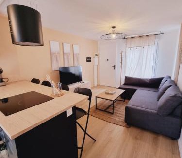 Neauphle-le-Chateau Apartamento | Duplex neuf centre ville avec parking