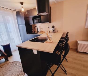 Neauphle-le-Chateau Apartamento | Duplex neuf centre ville avec parking