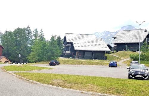 La Joue du Loup Apartamento | Duplex rénové 4 pers. avec terrasse - Résidence Les Chalets d'Aurouze, La Joue du Loup - FR-1-504-553