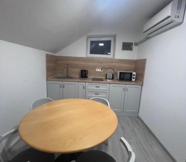 Zalau Apartamento | Duplex Residence