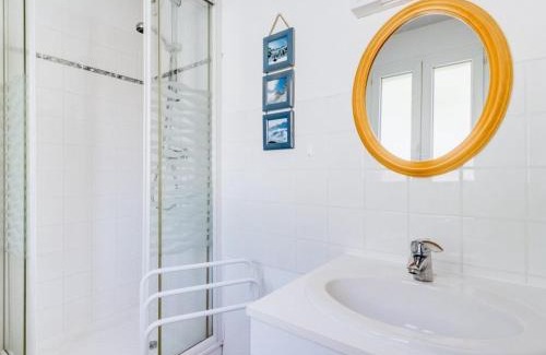 Esquieze-Sere Apartamento | Duplex T3 avec balcon, 2 ch, 6 pers, parking - FR-1-402-26