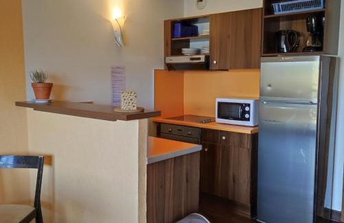Jausiers Apartamento | Duplex T3 avec piscine, WiFi, parking et animaux acceptés à Jausiers - FR-1-165B-1