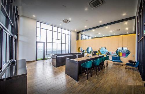 Gelang Patah Apartamento | Duplex Town House at EcoBotanic Near Legoland with Netflix and KTV System