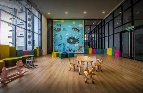 Gelang Patah Apartamento | Duplex Town House at EcoBotanic Near Legoland with Netflix and KTV System