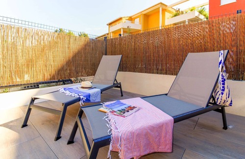 La Faviere Apartamento | Duplex w/ terrace in Bormes by SELECTsoHOME