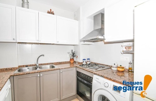 El Roc de Sant Gaieta Apartamento | Dúplex con piscina comunitaria a 600m de la playa