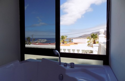 Morro Jable Casa | Vivienda vacacional con Vistas al Mar, Jacuzzi y WiFi Gratis