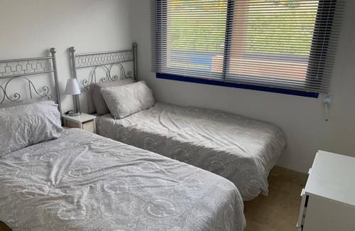 Castillo de Sabinillas Apartamento | Duquesa Suites Golf and Gardens