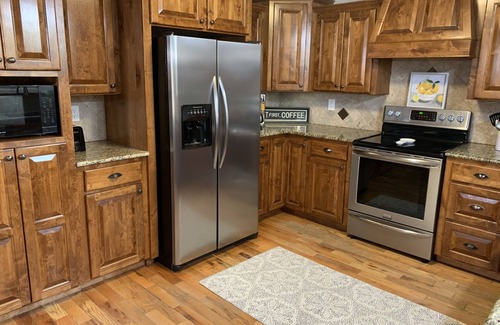 Durant Casa | Casa Durant 4BDR / 56 acres a menos de 1/2 milla / Choctaw Casino / Fire Pit, Cornhole