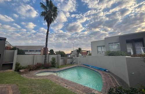 Kenridge Apartamento | Durbanville Self Catering Apartments