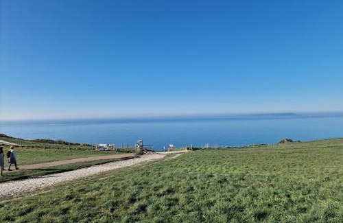 West Lulworth Complejo | Durdlee Door, D27, Main Rd, West Lulworth, Wareham BH20 5PU