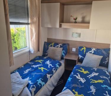 West Lulworth Complejo | Durdlee Door, D27, Main Rd, West Lulworth, Wareham BH20 5PU