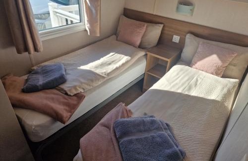 West Lulworth Complejo | Durdlee Door, D27, Main Rd, West Lulworth, Wareham BH20 5PU
