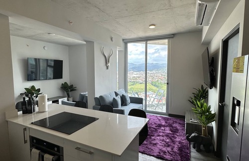 Hospital Apartamento | Dushi Secret Apartment for max 8 guests on the 25th floor with amazing view