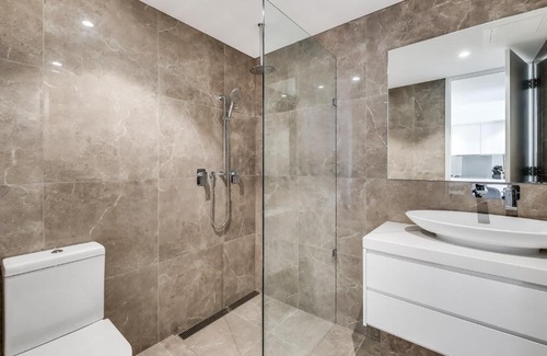 Henley Beach Apartamento | Dusk By The Sea - Gorgeous 2BR Apartment Right By The Ocean With Massive Balcony