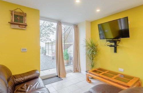 Criccieth Casa | Dutch Barn Two - Uk12873