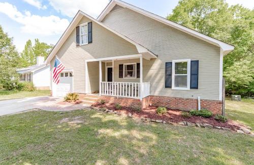 Irmo Casa | Dutch Creek Cottage- 10 mins to Lake Murray!