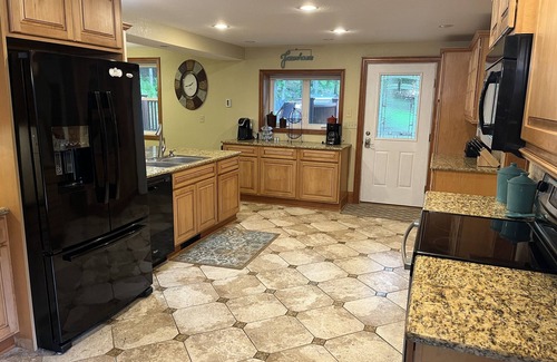 Mount Vision Casa | Dutch Hill Manor I, Upscale, near All Star + Dreams Park, fire pit, 1 of 2 units