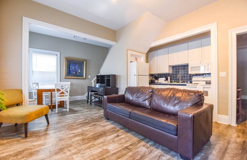 Downtown Apartamento | Duval Dream Loft by Brightwild Right on Duval