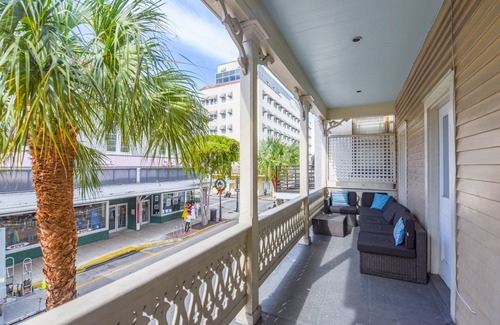 Downtown Apartamento | Duval Dream Loft by Brightwild Right on Duval