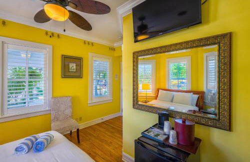 Downtown Hotel | Duval Inn - Key West