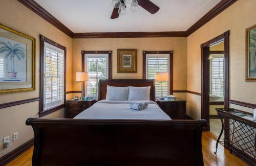 Downtown Hotel | Duval Inn - Key West