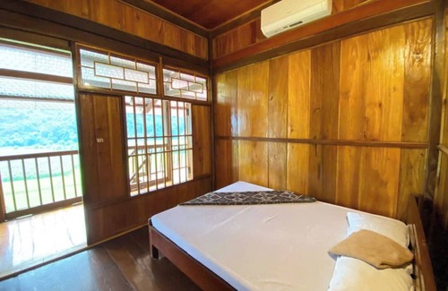 Nam Mau Hotel | Duy Tuyen Ba Be Homestay Free BBQ