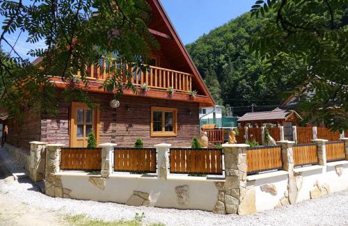 Myto pod Dumbierom Apartamento | Dvojapartmánová drevenica Mýto