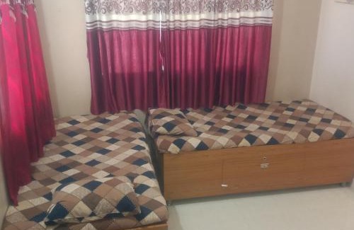 Dwarka Casa | Dwarka Home Stay 2 Only family