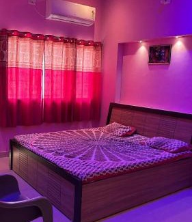 Dwarka Casa | Dwarka Home Stay 2 Only family