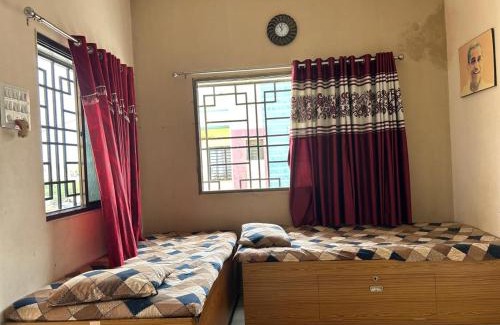 Dwarka Casa | DWARKA HOME STAY AC rooms Hall For family only
