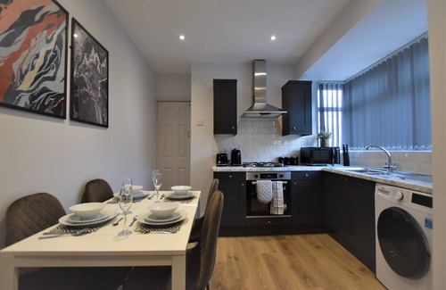 Sunderland Casa | Dwell Living Central Stylish 4BD Contractor Family Friendly