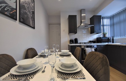 Sunderland Casa | Dwell Living Central Stylish 4BD Contractor Family Friendly