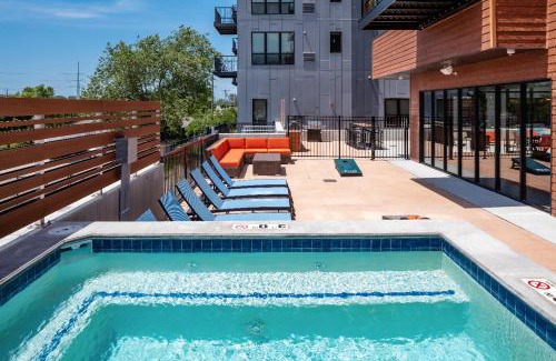 Downtown Des Moines Apartamento | Dwntwn 1br Haven - Hot Tub!