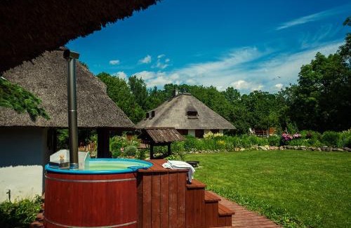Wegorzewo Casa | Dworek Króla Stanisława - Apartament Malinowy