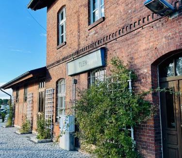 Osie Casa | Dworzec Tleń